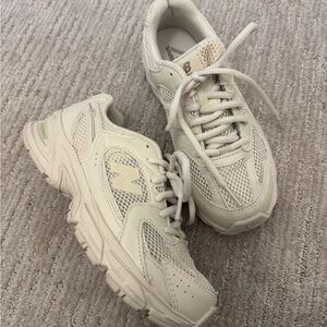 New Balance 530